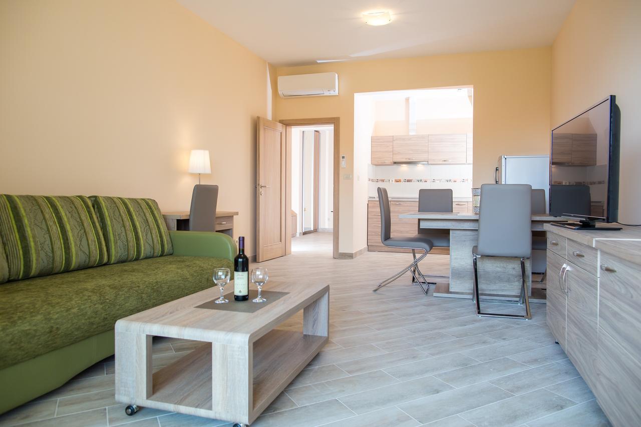 Aparthotel Belvedere Residence Becici 布德瓦 客房 照片